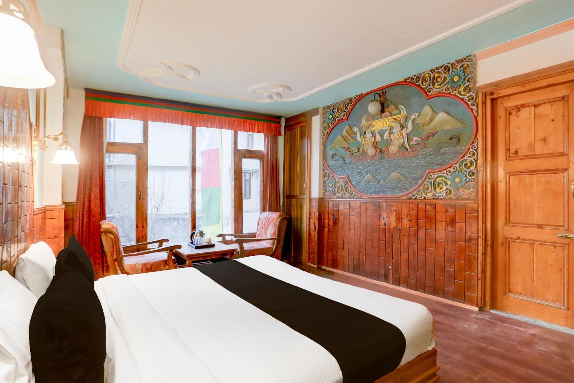 Hotel Super Collection O Mall Road Downtown Hadimba Temple Formerly Shambhala